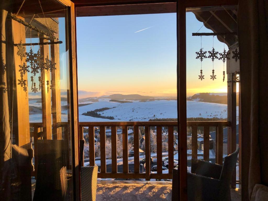 Lama-Gite-Des-Puys T3 Lamado Vue Epoustouflante Sud Avec Grande Terrasse シュペール・ベス エクステリア 写真
